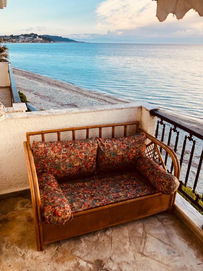 Seafront Maisonette In Fourka Dış mekan fotoğraf