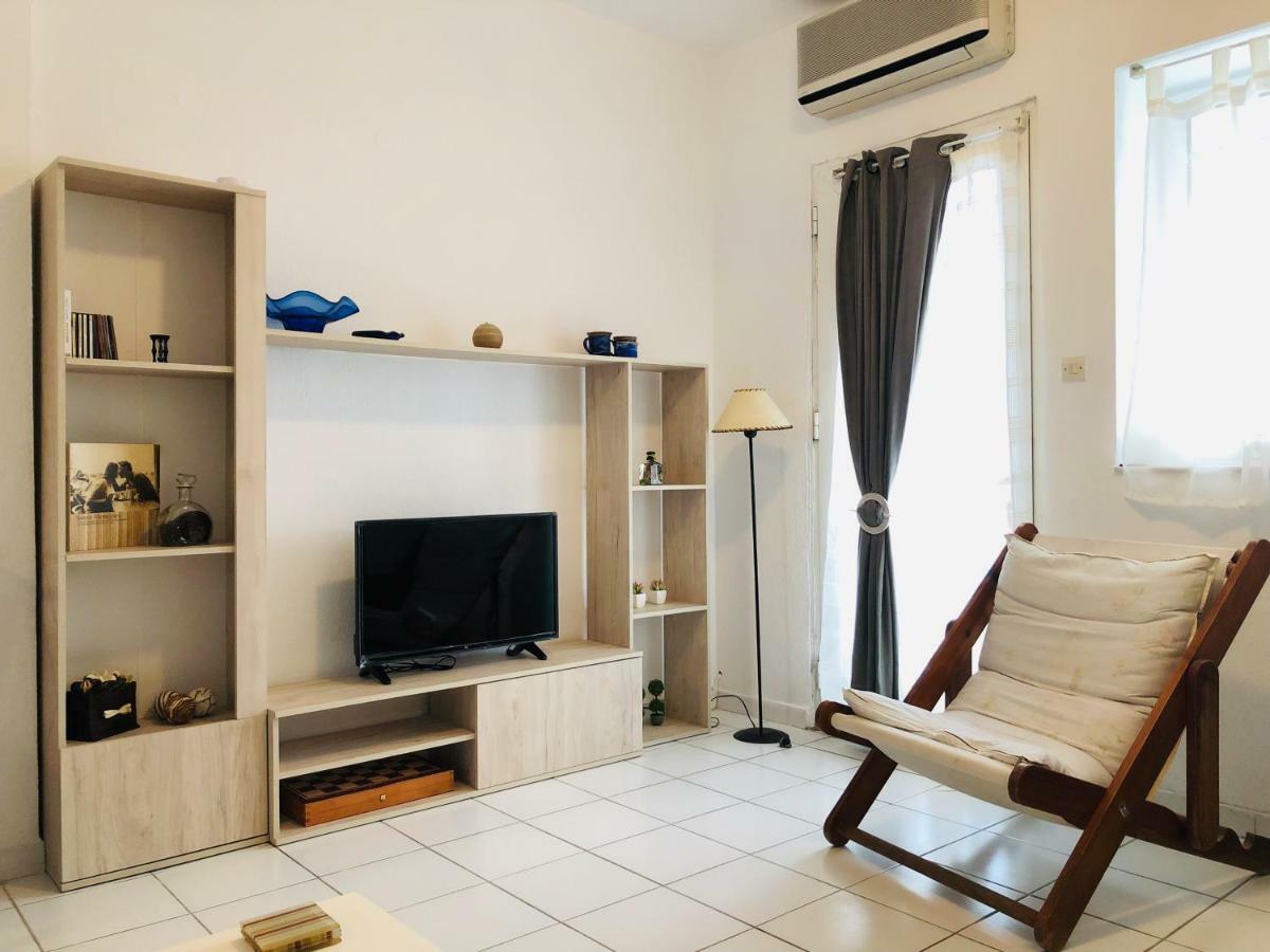 Seafront Maisonette In Fourka Dış mekan fotoğraf