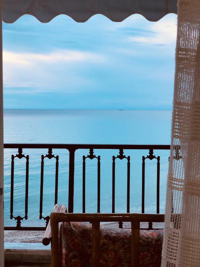 Seafront Maisonette In Fourka Dış mekan fotoğraf
