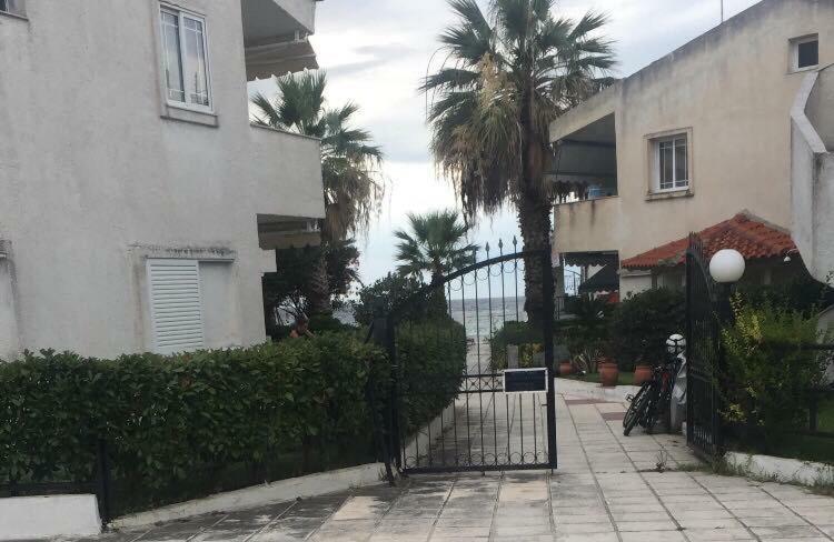 Seafront Maisonette In Fourka Dış mekan fotoğraf