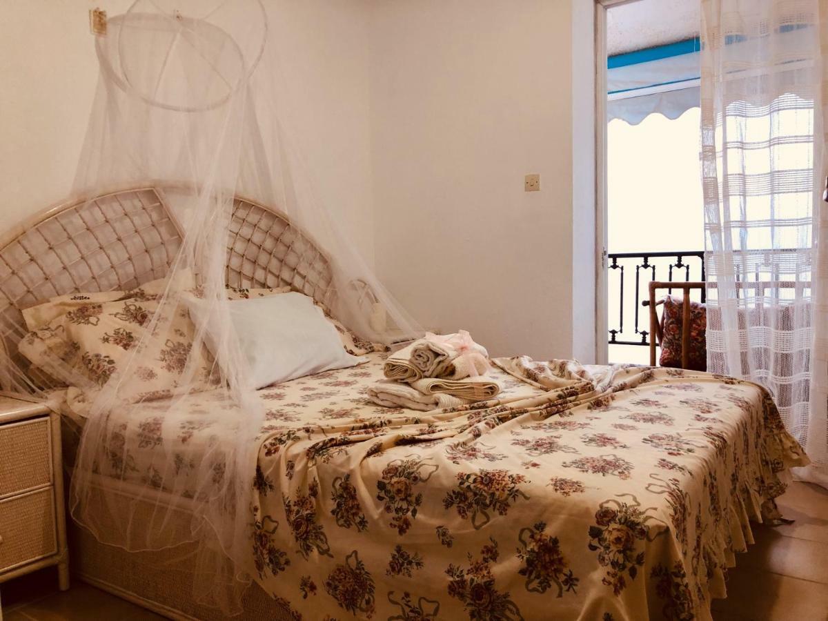 Seafront Maisonette In Fourka Dış mekan fotoğraf