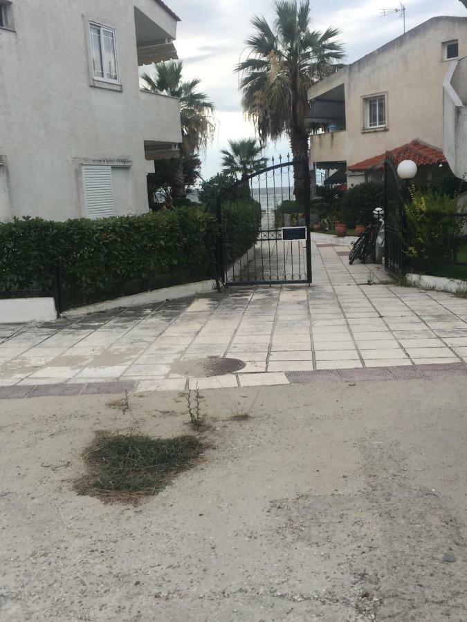 Seafront Maisonette In Fourka Dış mekan fotoğraf